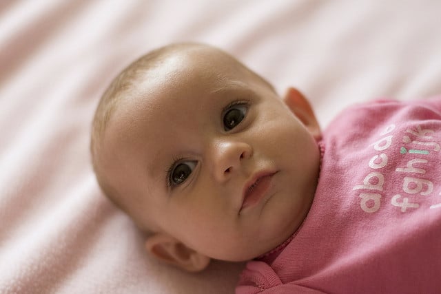 Download HD Wallpaer - Cute Newborn Baby Photography