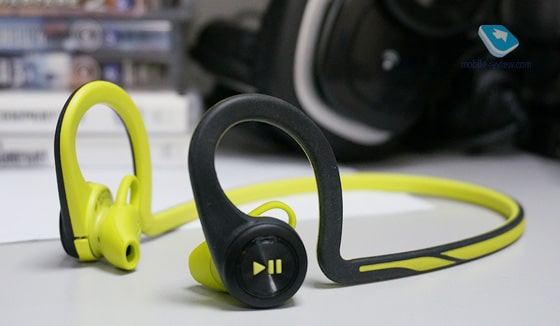 Plantronics BackBeat Fit - Wireless Bluetooth Headphones for Running